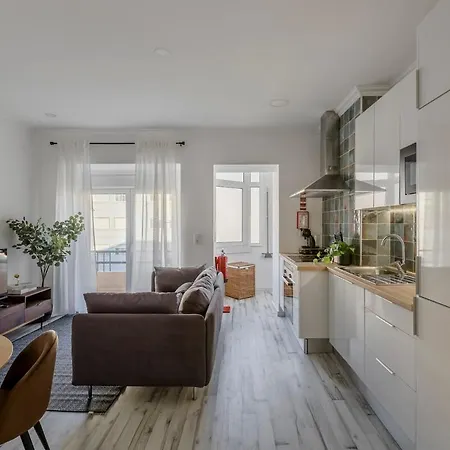 Flat 6 * Amadora