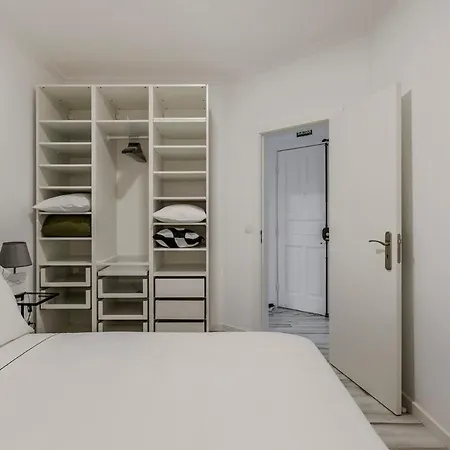 Flat 6