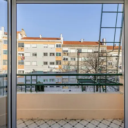 Flat 6 * Amadora